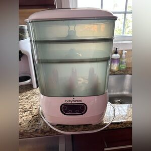 Baby Brezza Bottle Sterilizer & Dryer – Excellent Condition